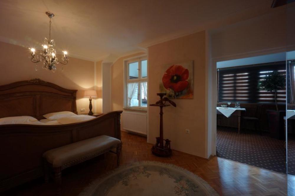 Meiser Altstadt Hotel ディンケルスビュール エクステリア 写真