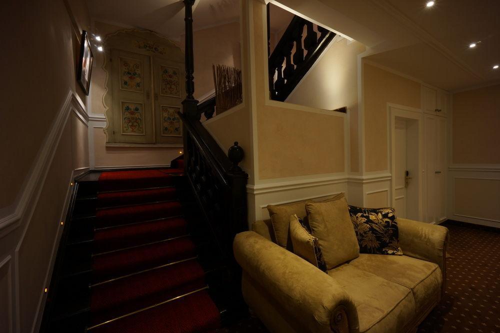 Meiser Altstadt Hotel ディンケルスビュール エクステリア 写真
